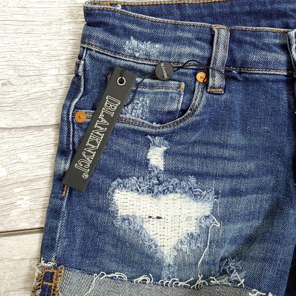 NWT-BLANK NYC DRESS DOWN PARTY DISTRESSED SHORTS - Picture 6 of 8